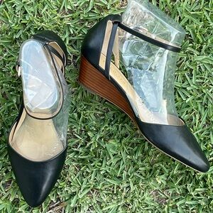 Talbots Laney D'Orsay Nappa Black Wedges Size 9.